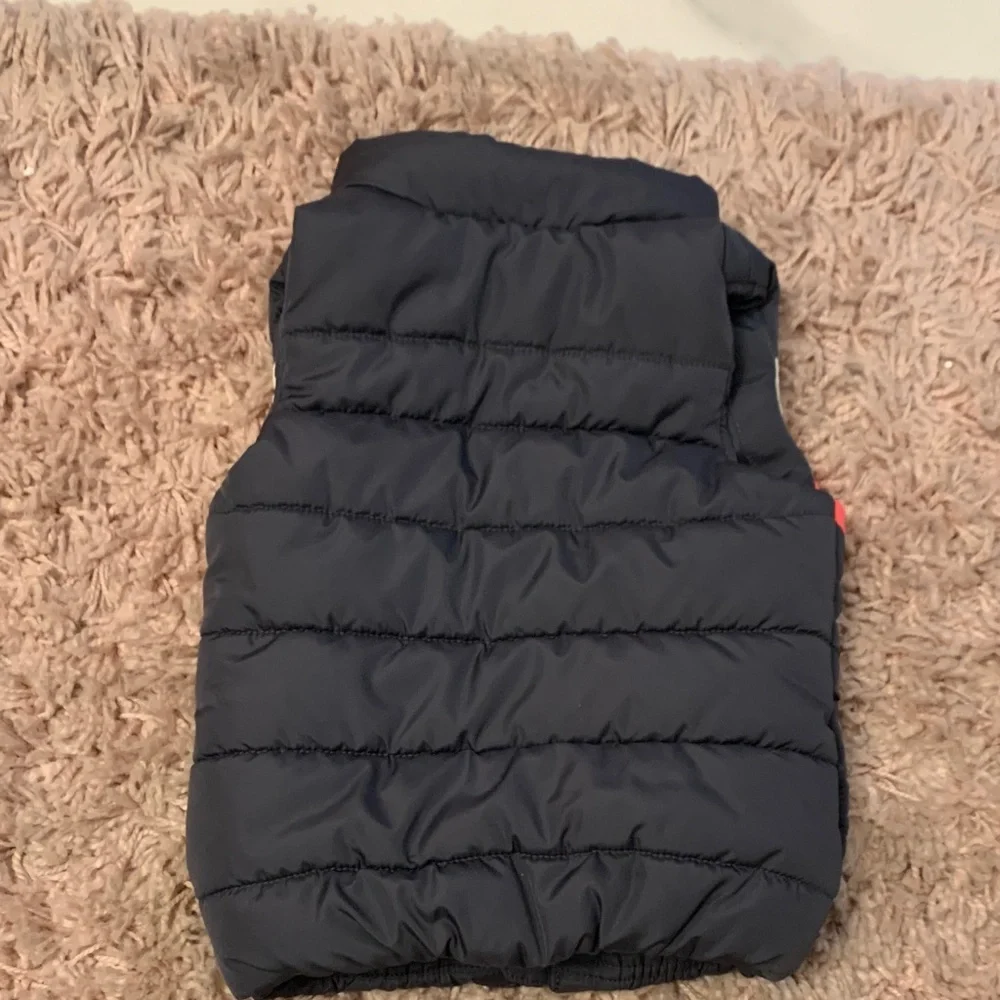Puma Kids Vest - Black with Red and Cream Highlights